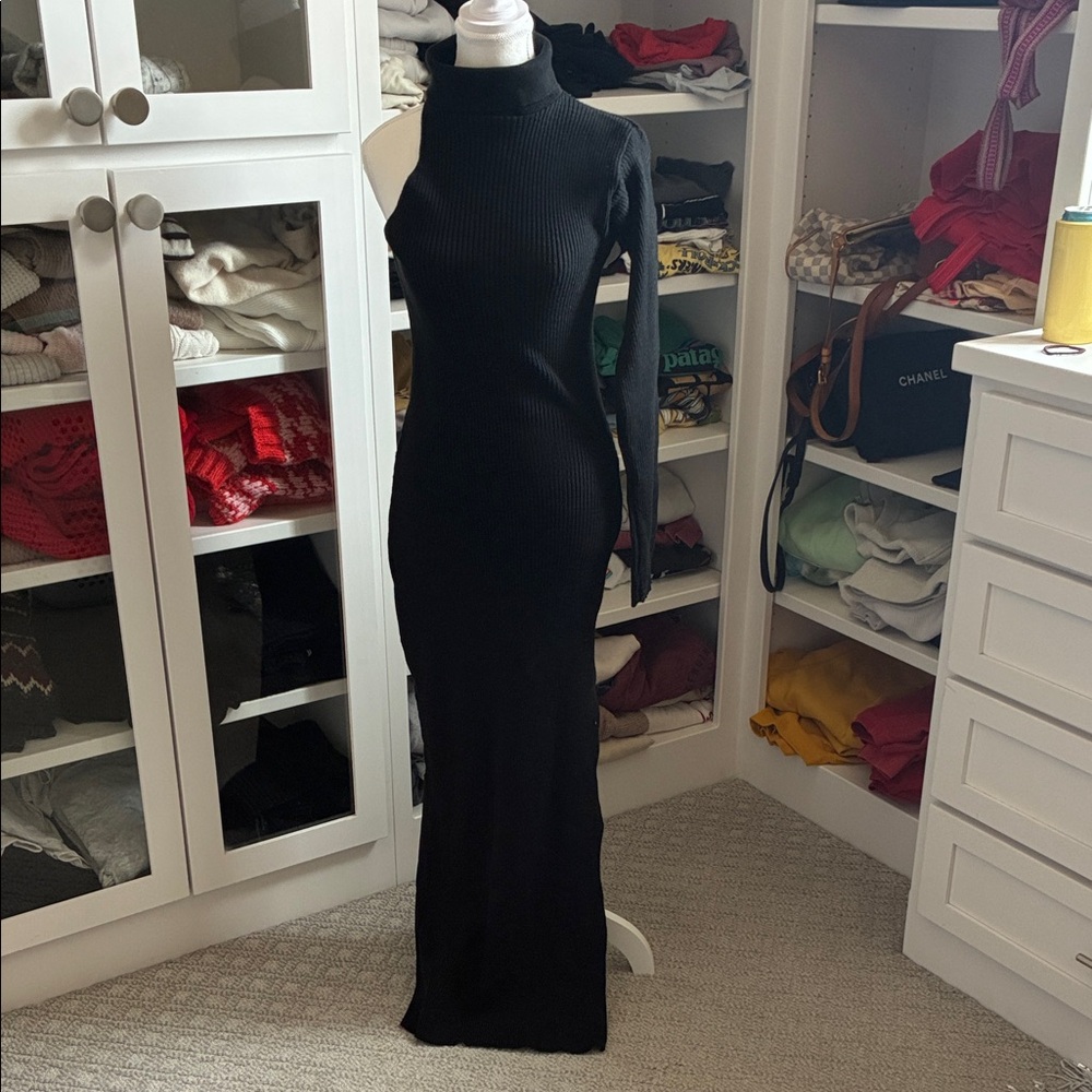 Elegant Black Long Sleeve Dress